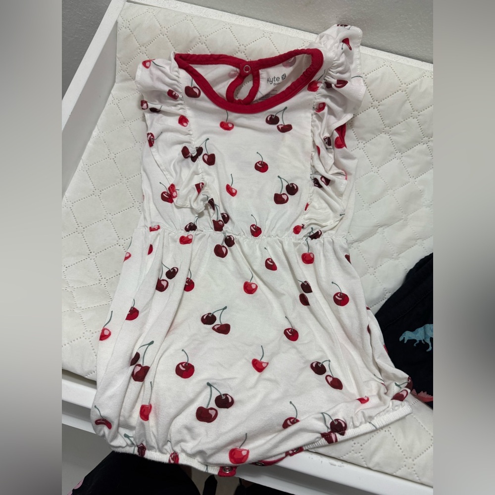 Kyte Baby Bubble Romper Cherry